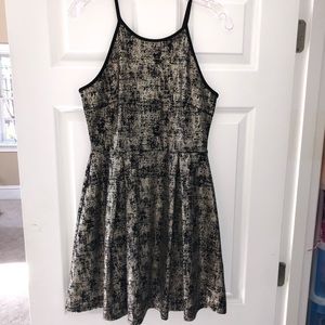 NWT Soprano black and gold dress